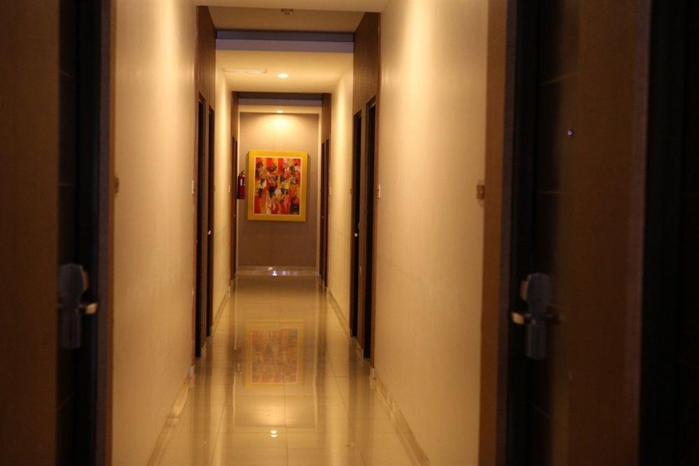 Jentra Dagen Hotel Malioboro Yogyakarta Exterior photo